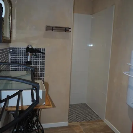 Le Gitounet Sur La Route Des Bastides Дом отдыха